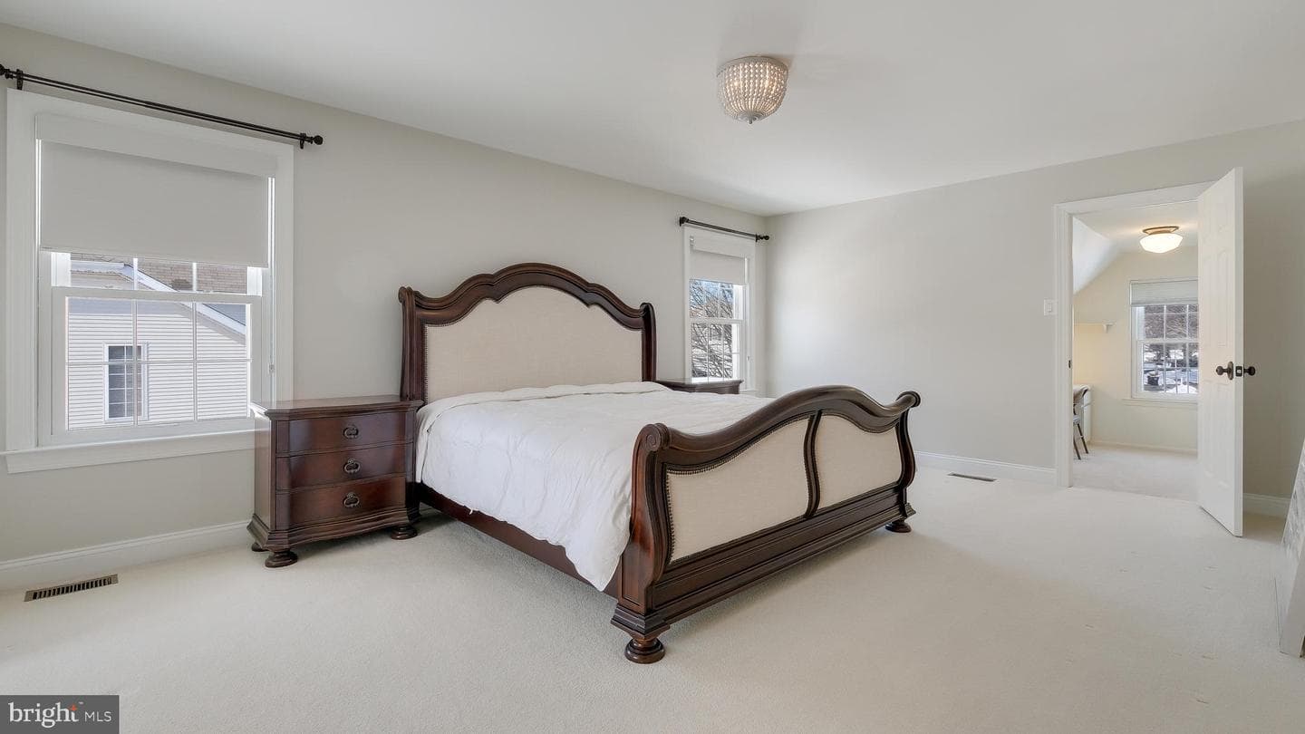 203 Cliveden Drive photo 28