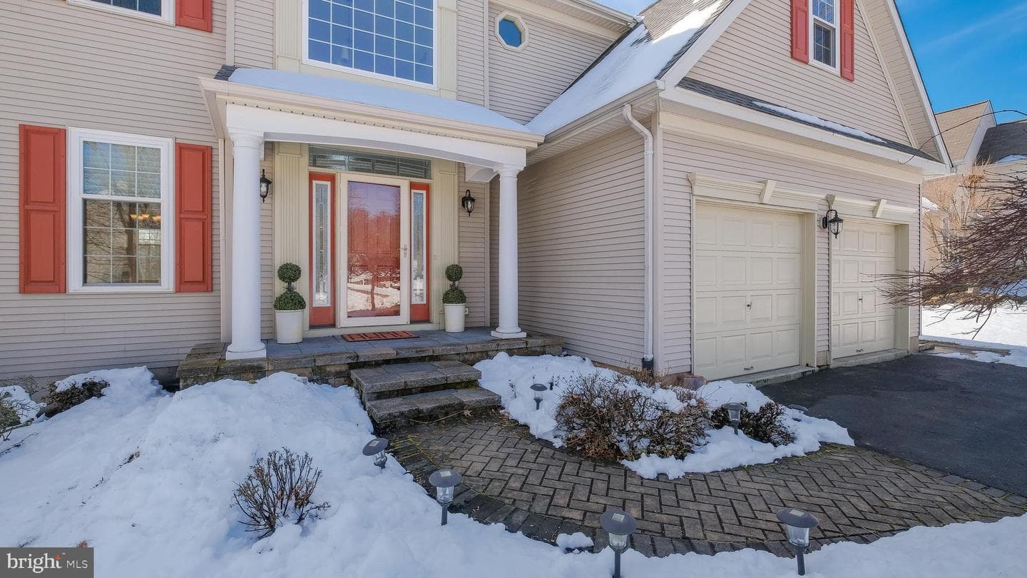 203 Cliveden Drive photo 5