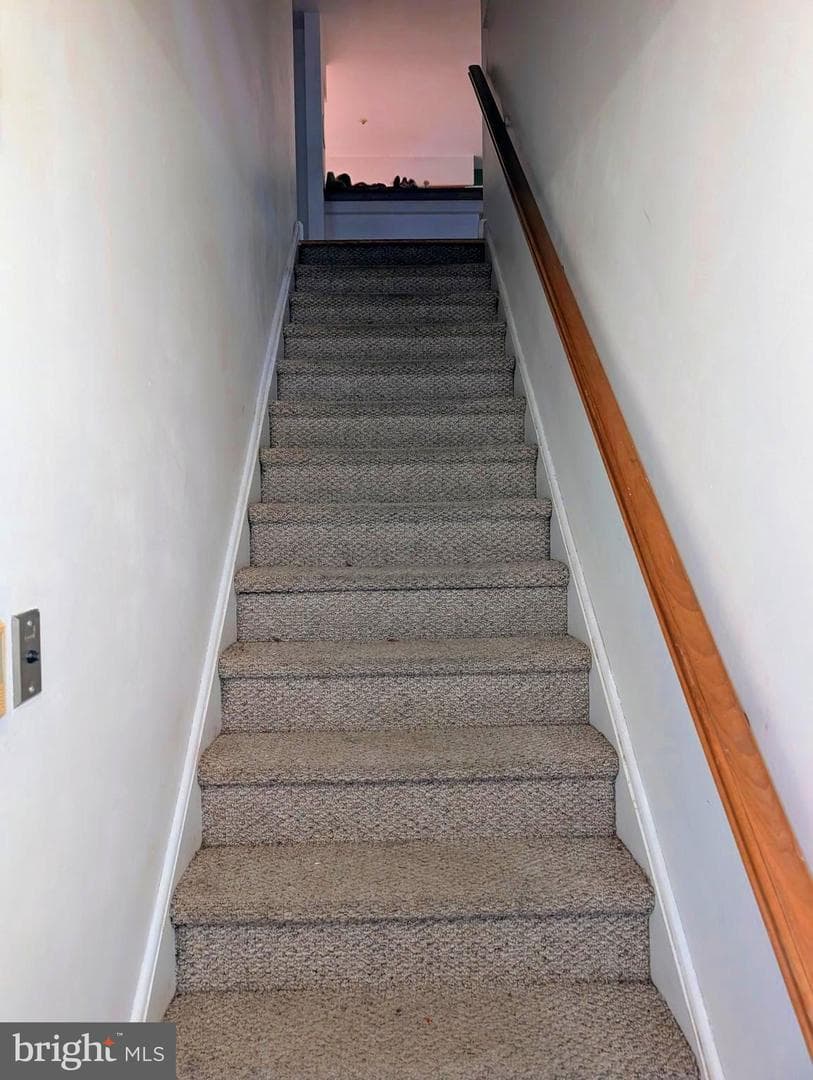 106 Remington Court photo 3
