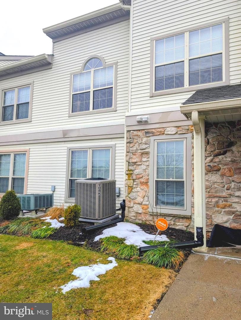 106 Remington Court photo 32