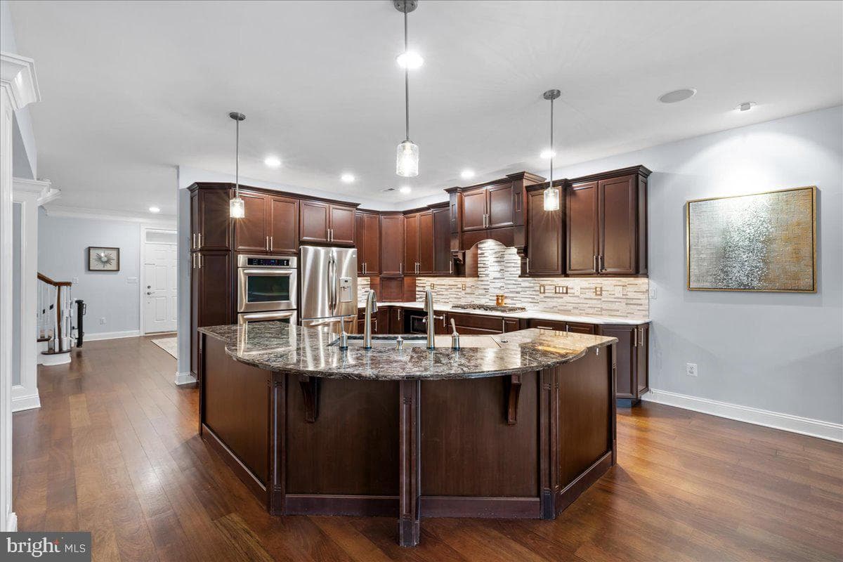 311 Saint James Drive photo 12