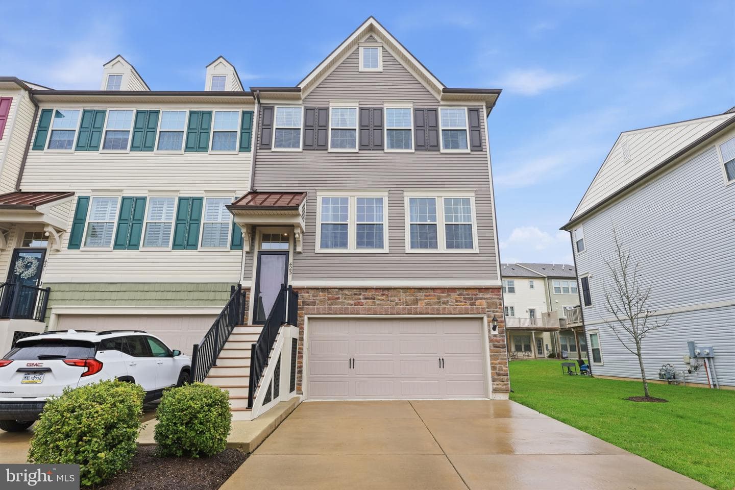 423 Tall Oaks Drive