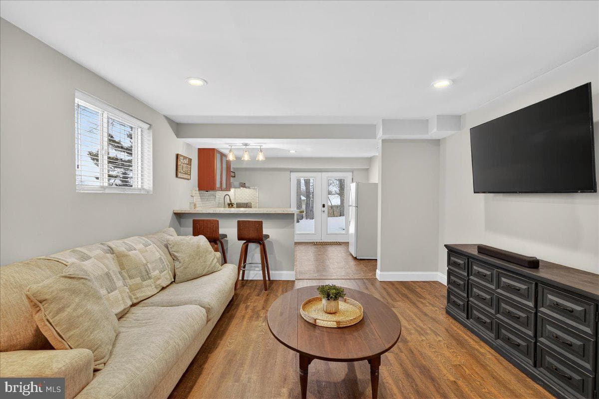 701 Bridgeview Road photo 12