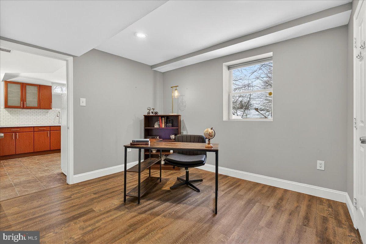 701 Bridgeview Road photo 15