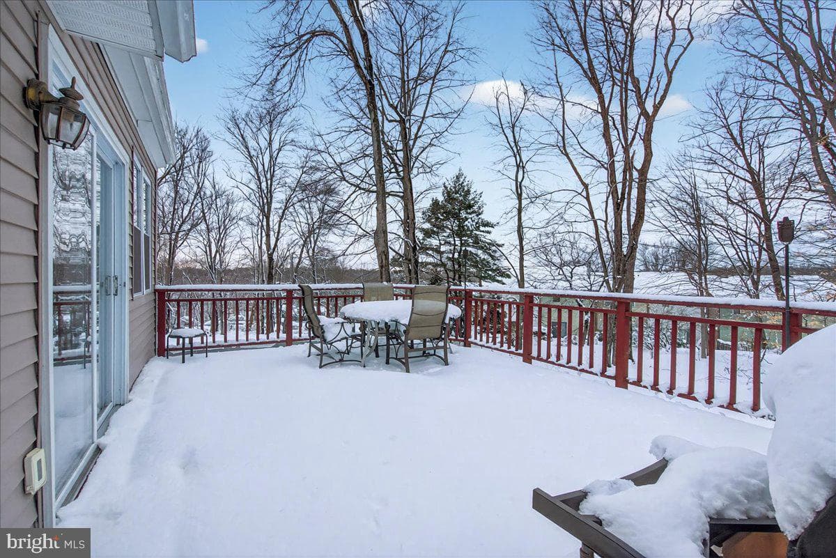 701 Bridgeview Road photo 18