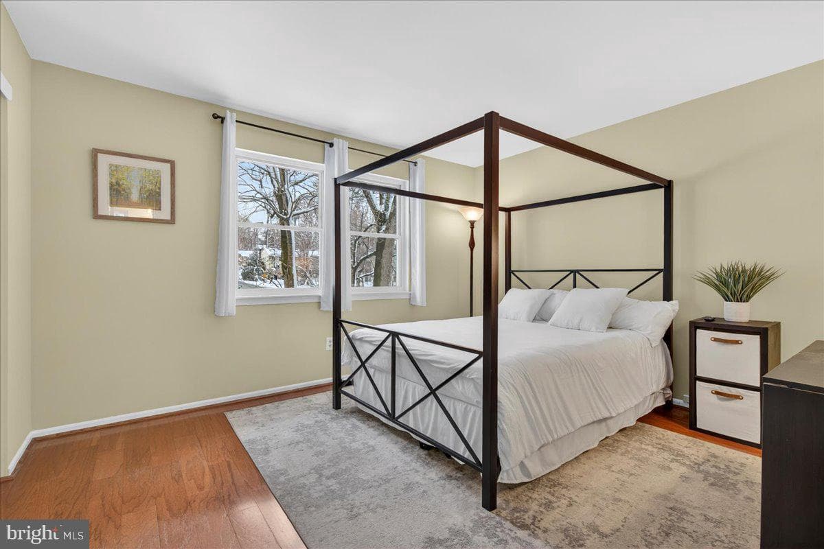 701 Bridgeview Road photo 9