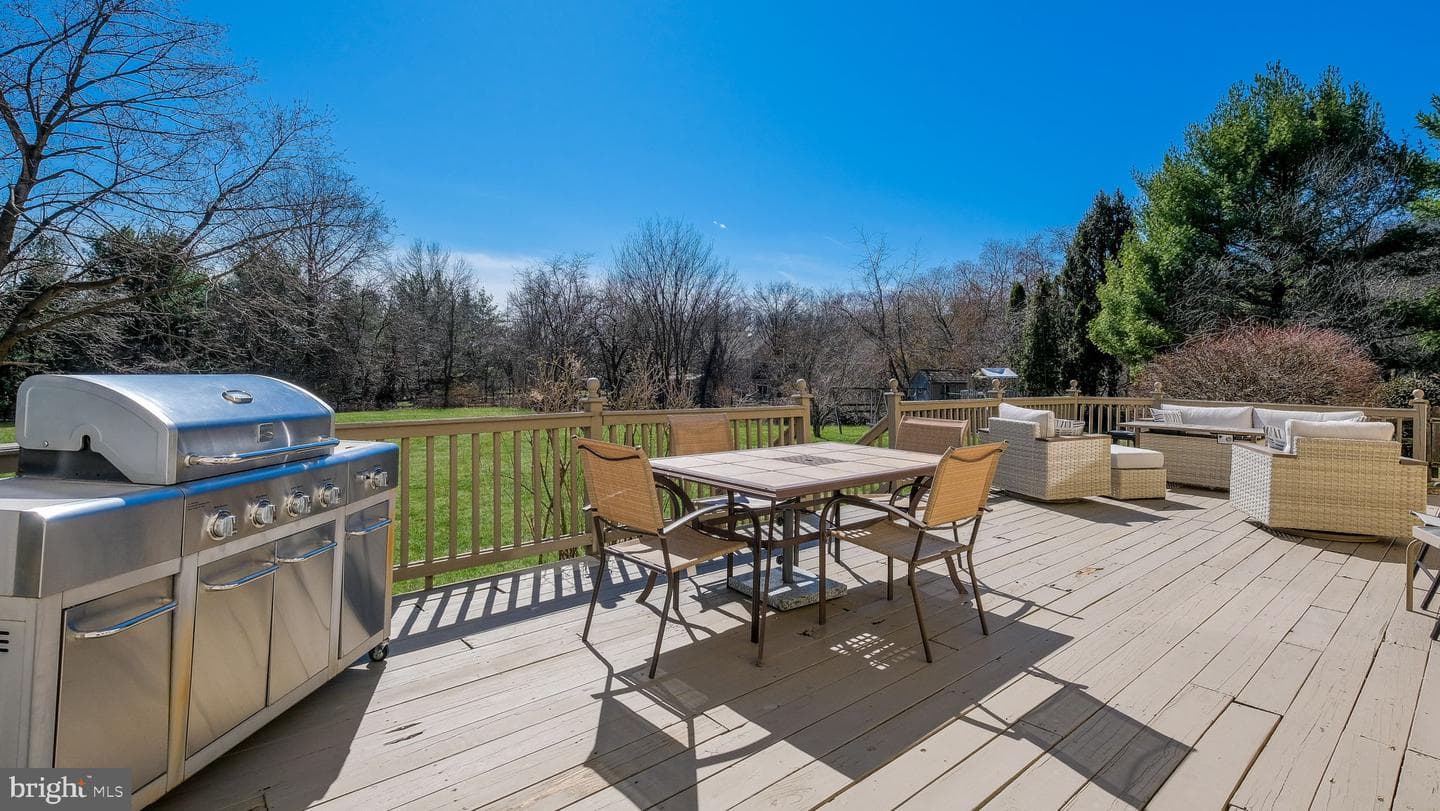 2916 White Tail Court photo 31