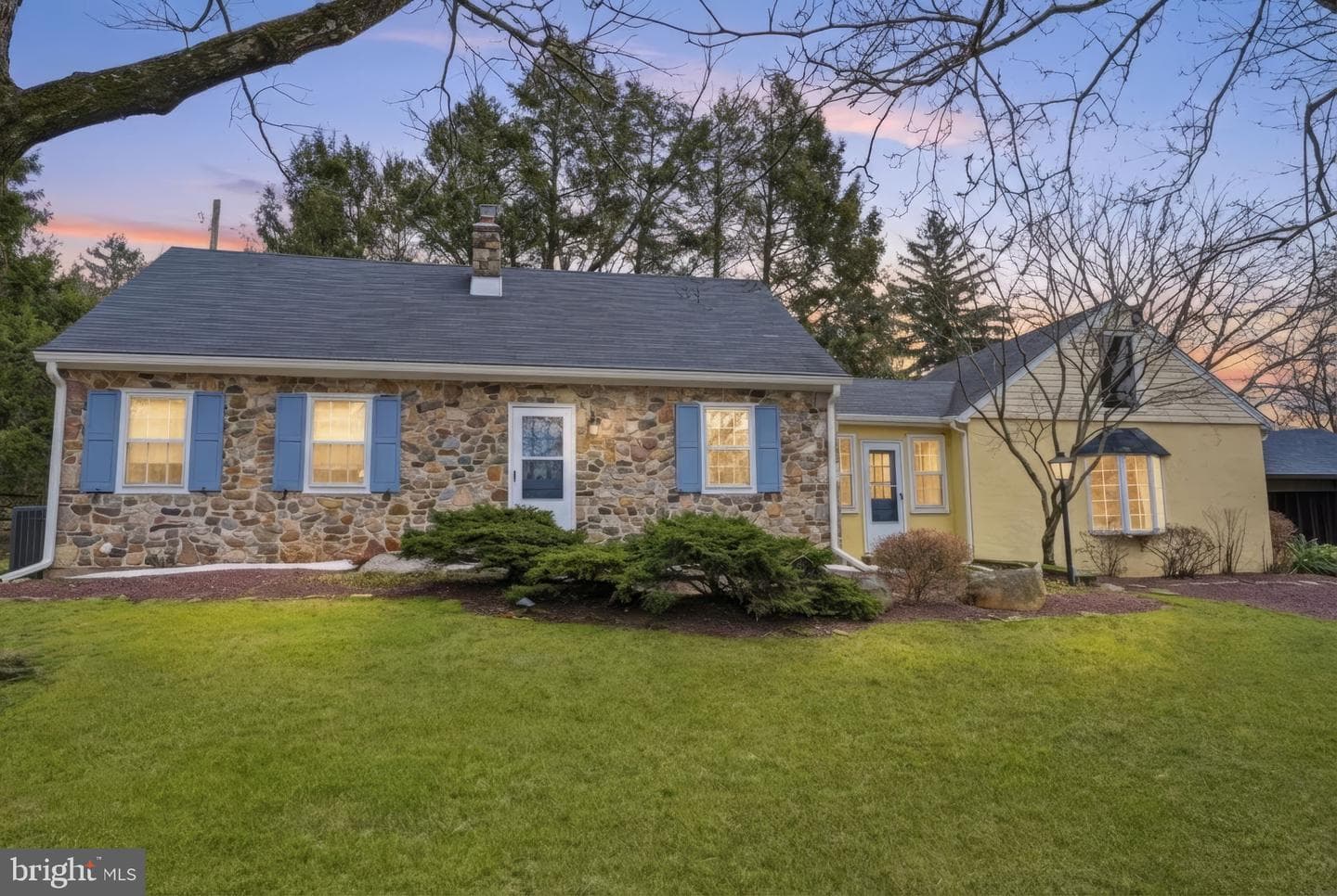 222 Green Valley Road photo 3