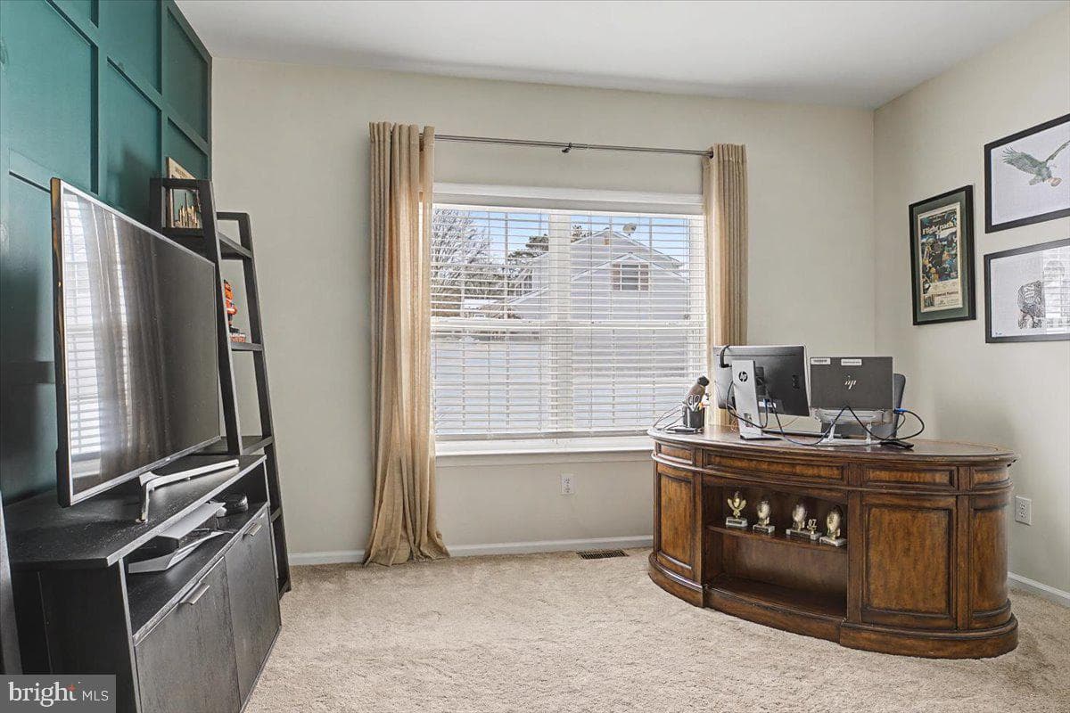 101 Sovereign Drive photo 19