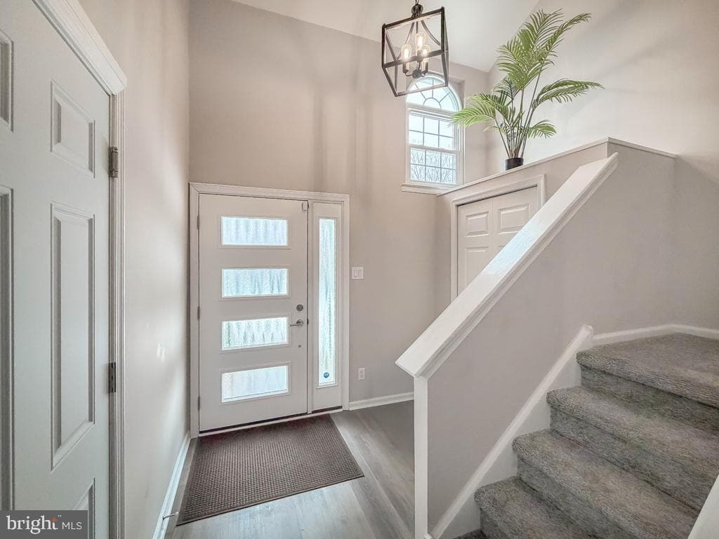 508 Ashton Circle photo 4