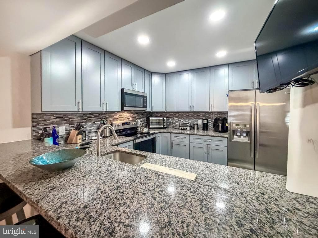 508 Ashton Circle photo 8