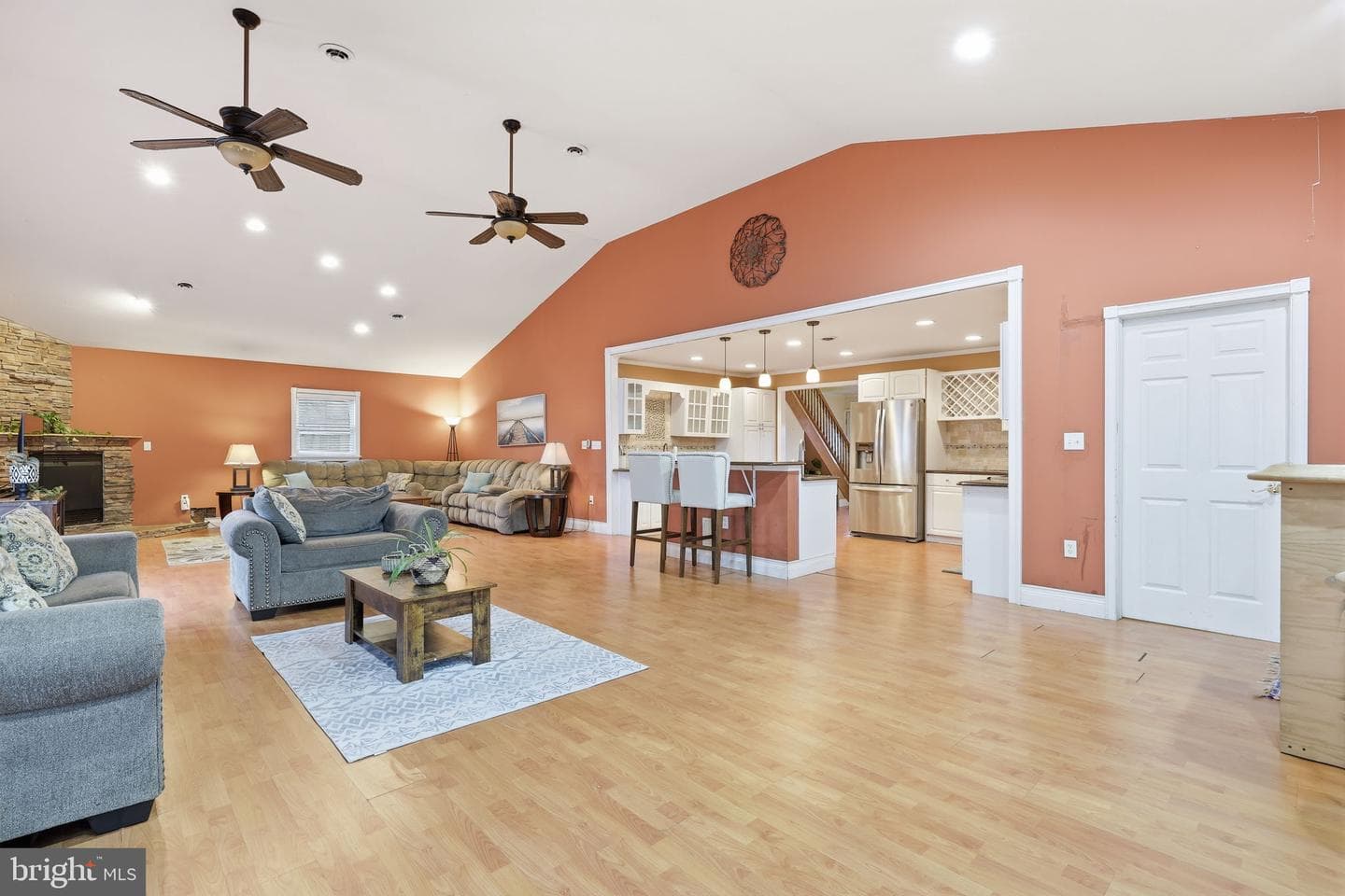 9 Harmony Road photo 2