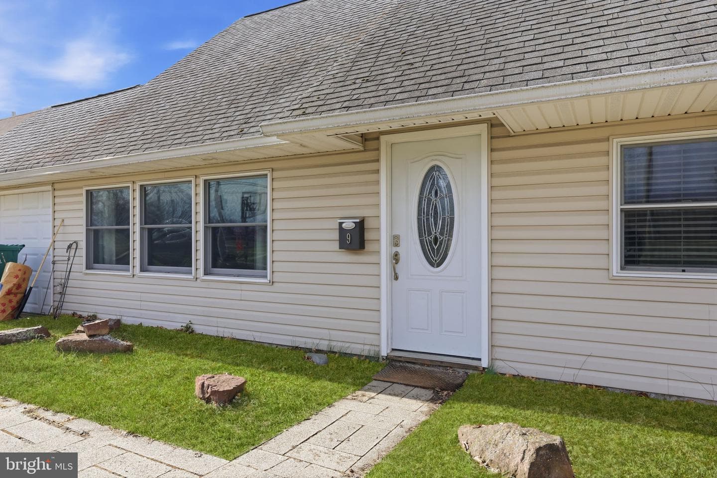 9 Harmony Road photo 6