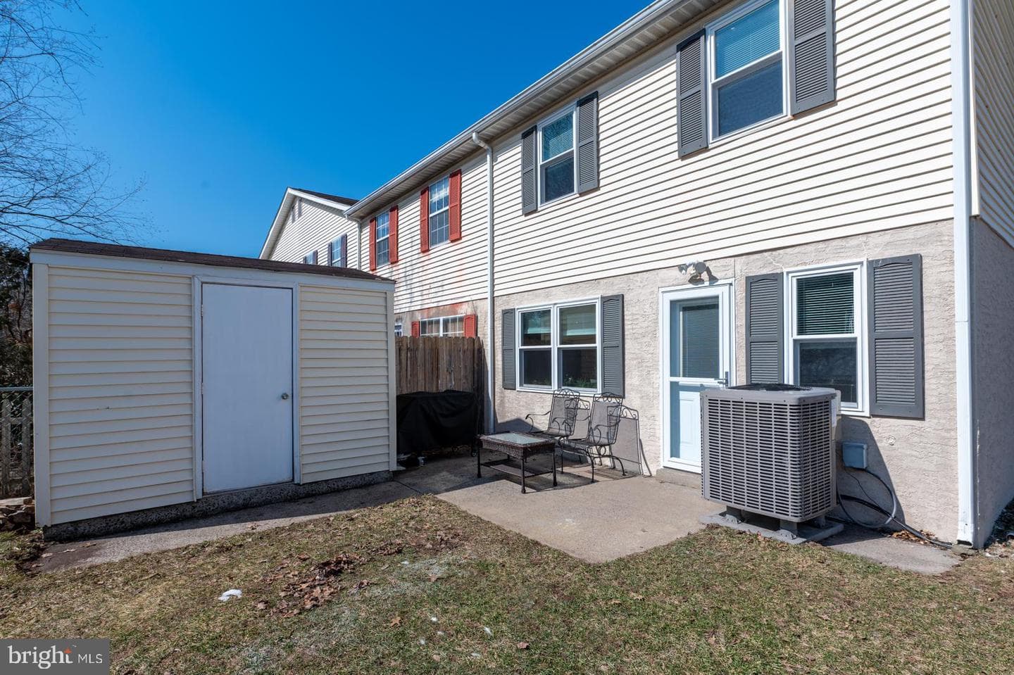 54 Ivy Court photo 7