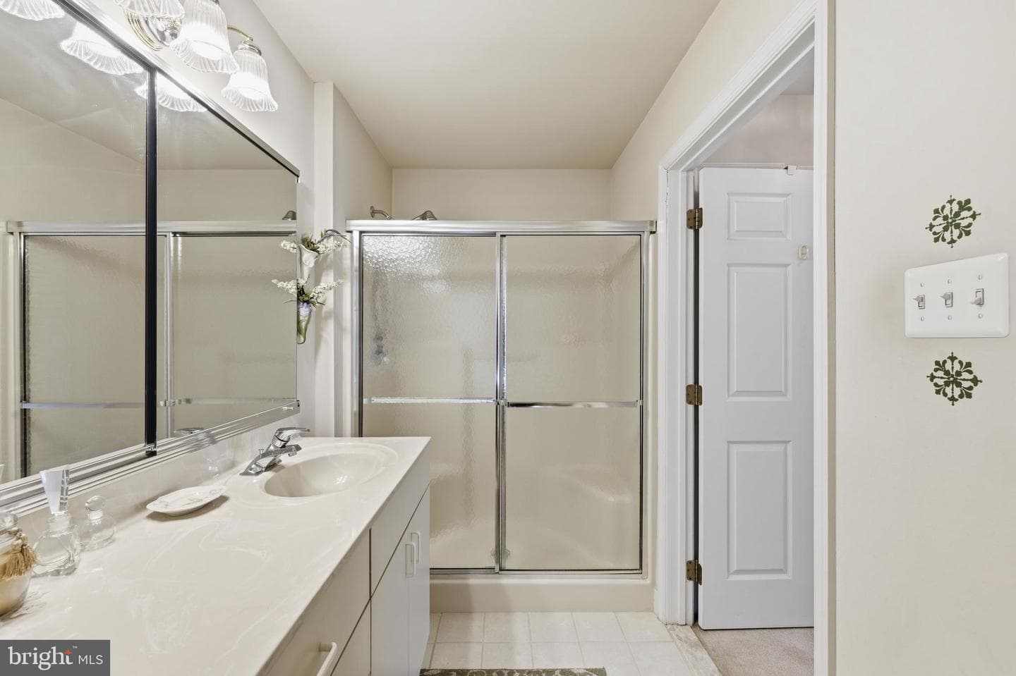 111 Grandview Drive photo 42