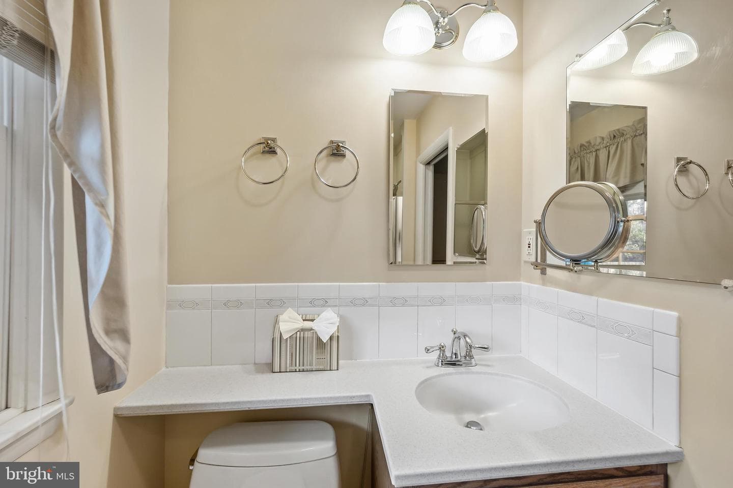 105 Vernon Lane photo 23