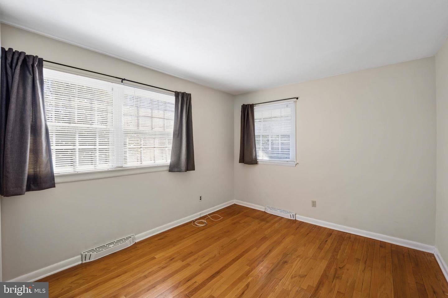 105 Vernon Lane photo 25