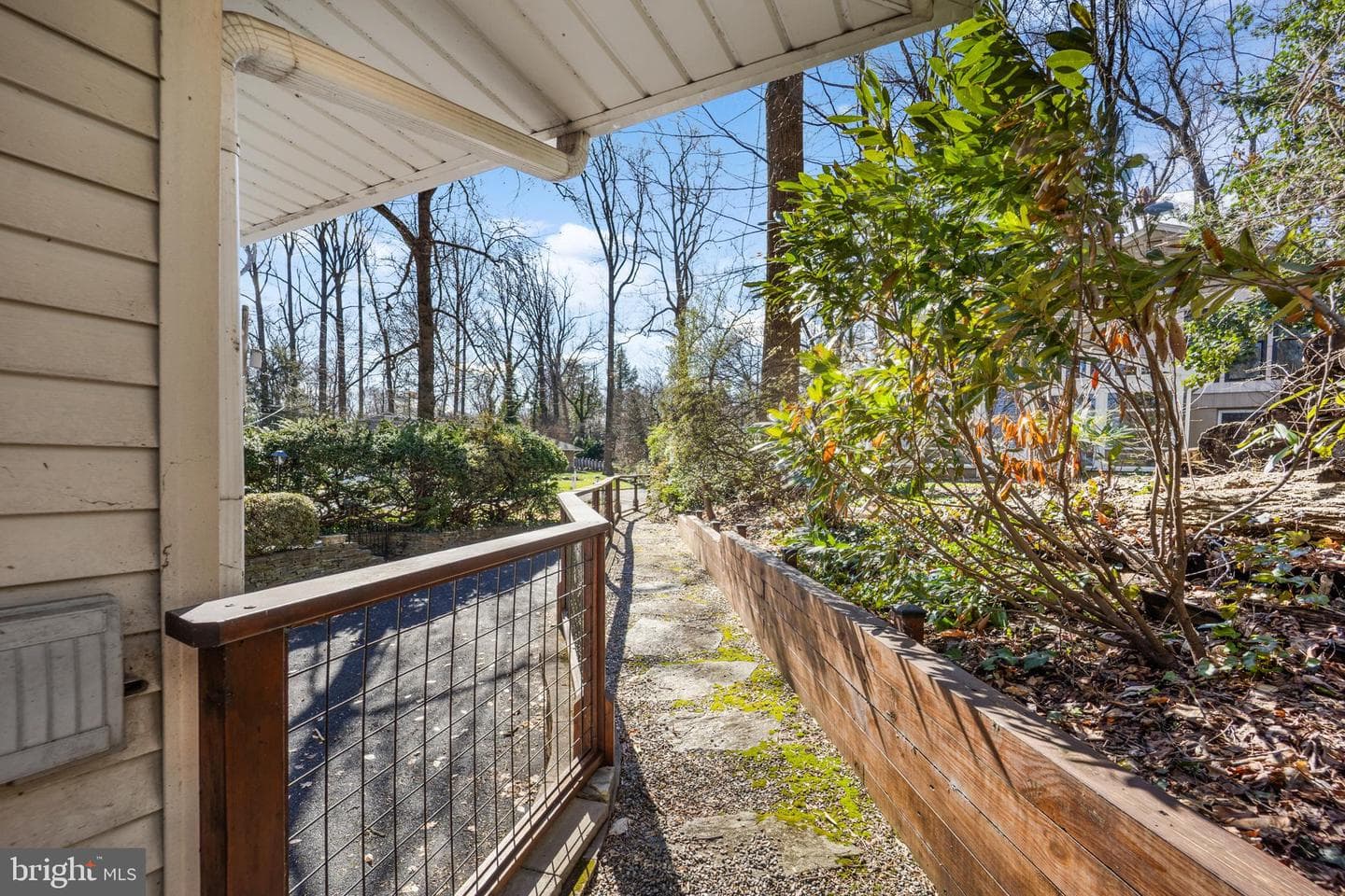 105 Vernon Lane photo 44