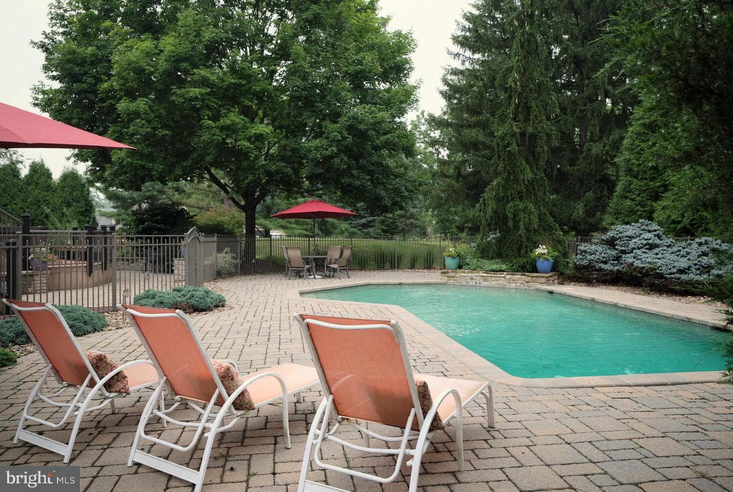 9 Skyview Drive photo 72