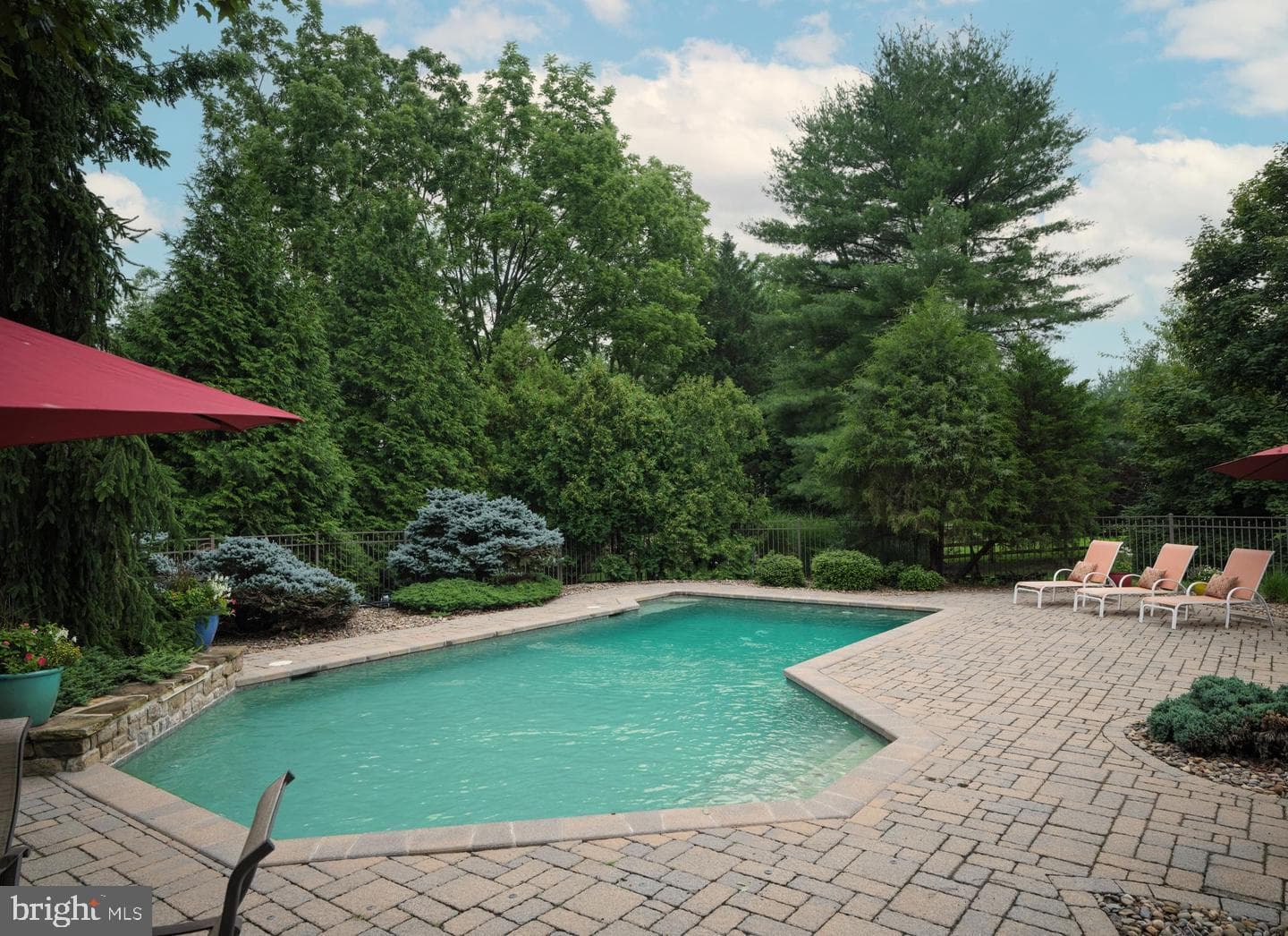9 Skyview Drive photo 73