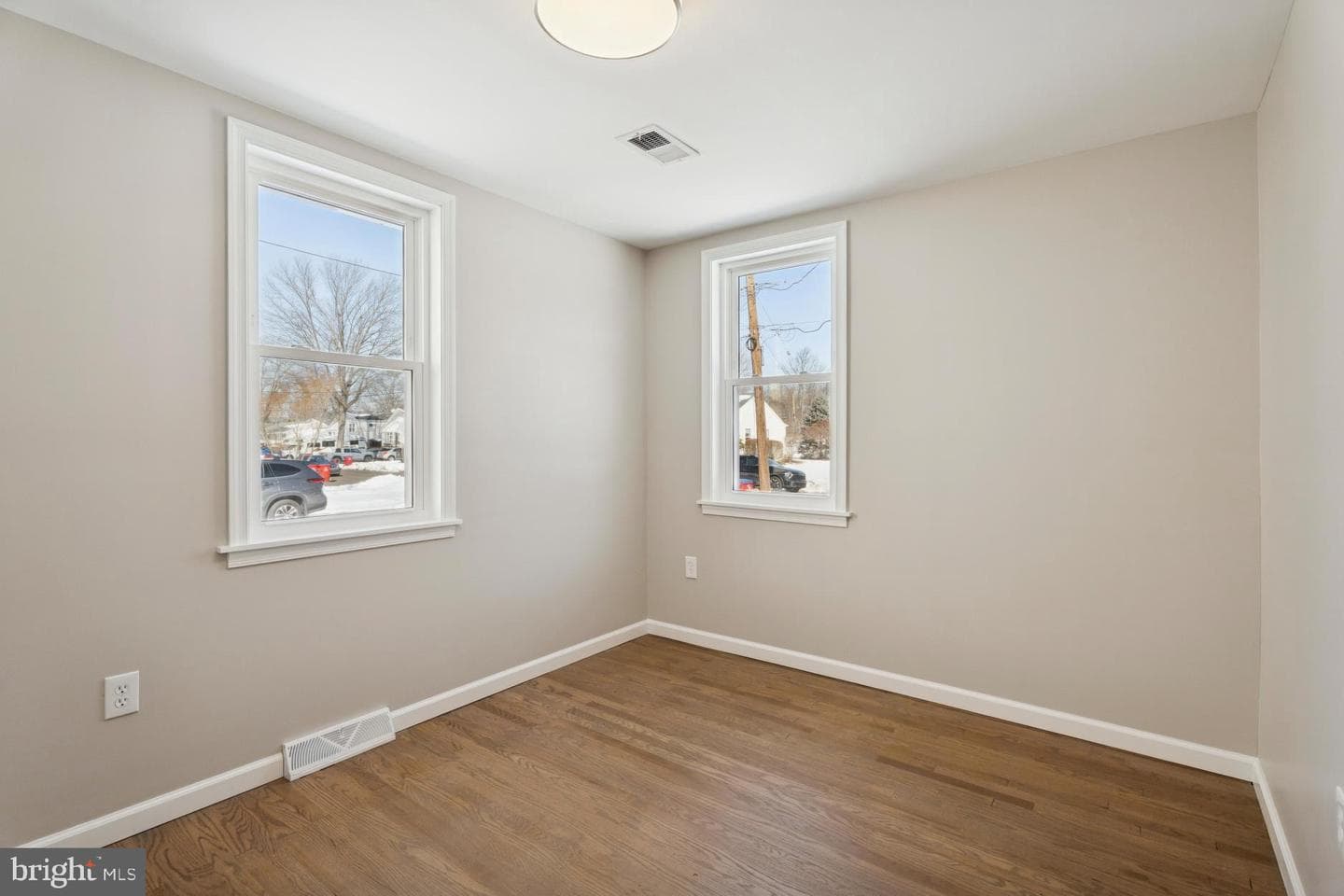 306 Grape Street photo 15