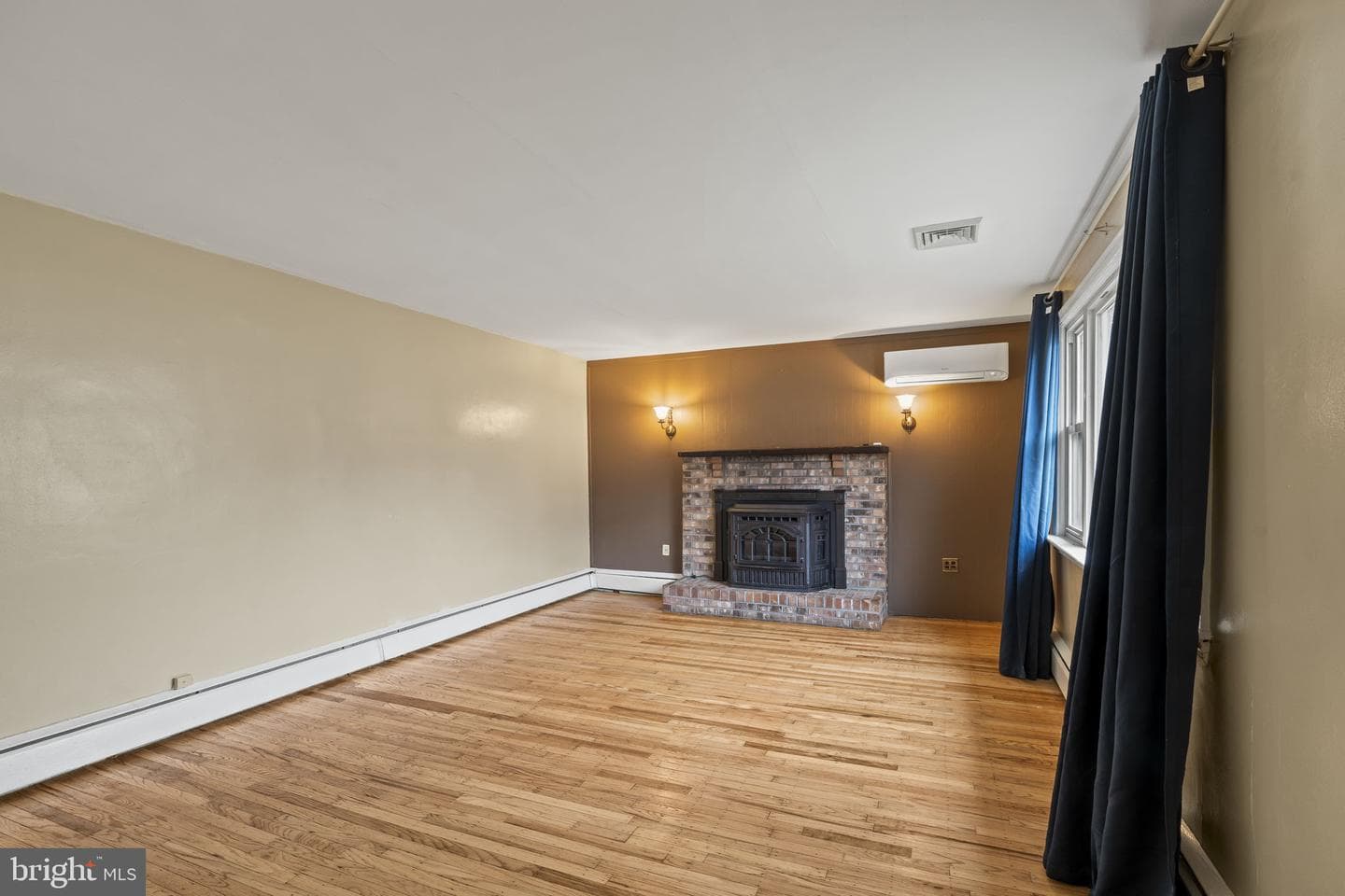 1306 New Chestnut Street photo 4