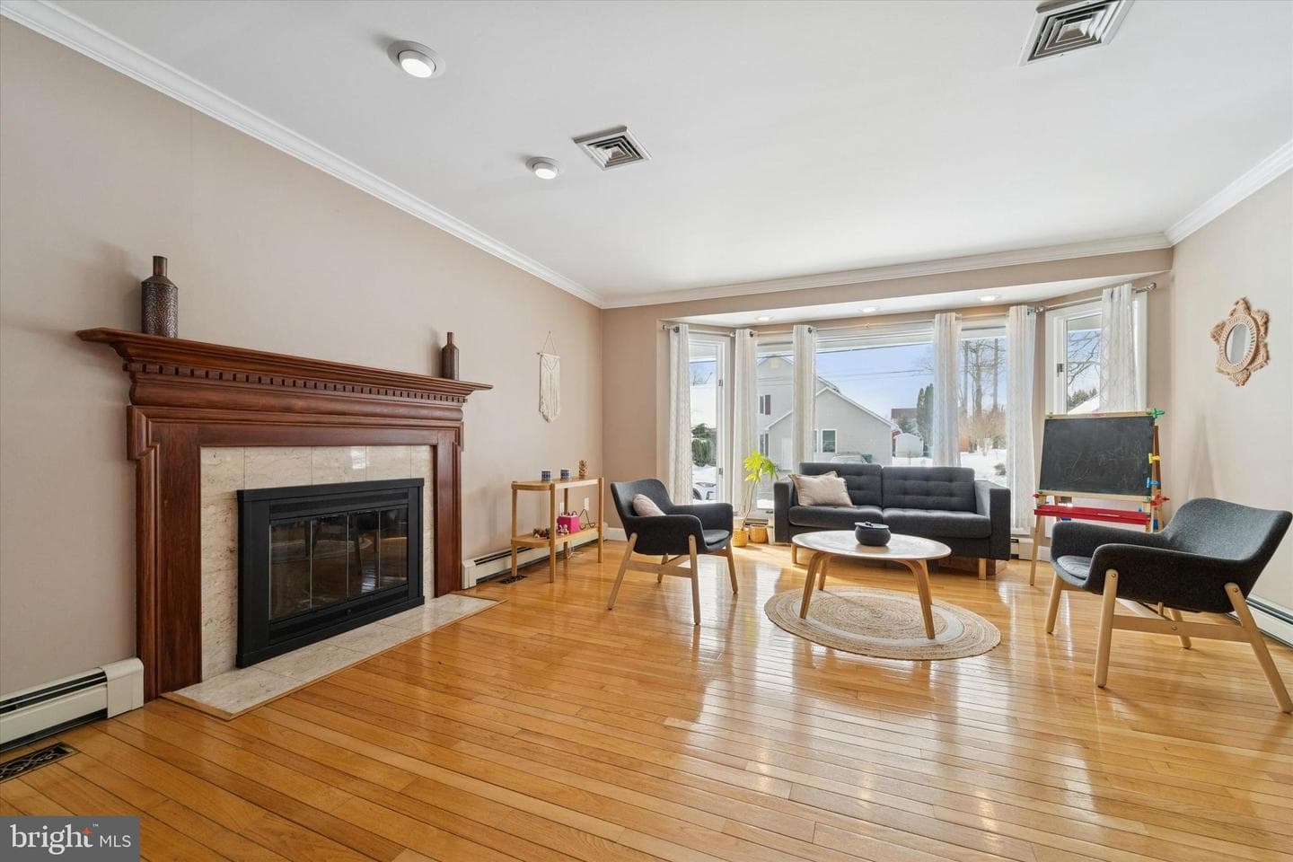 527 E Ravine Street photo 3