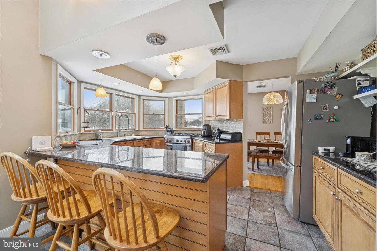 527 E Ravine Street photo 7