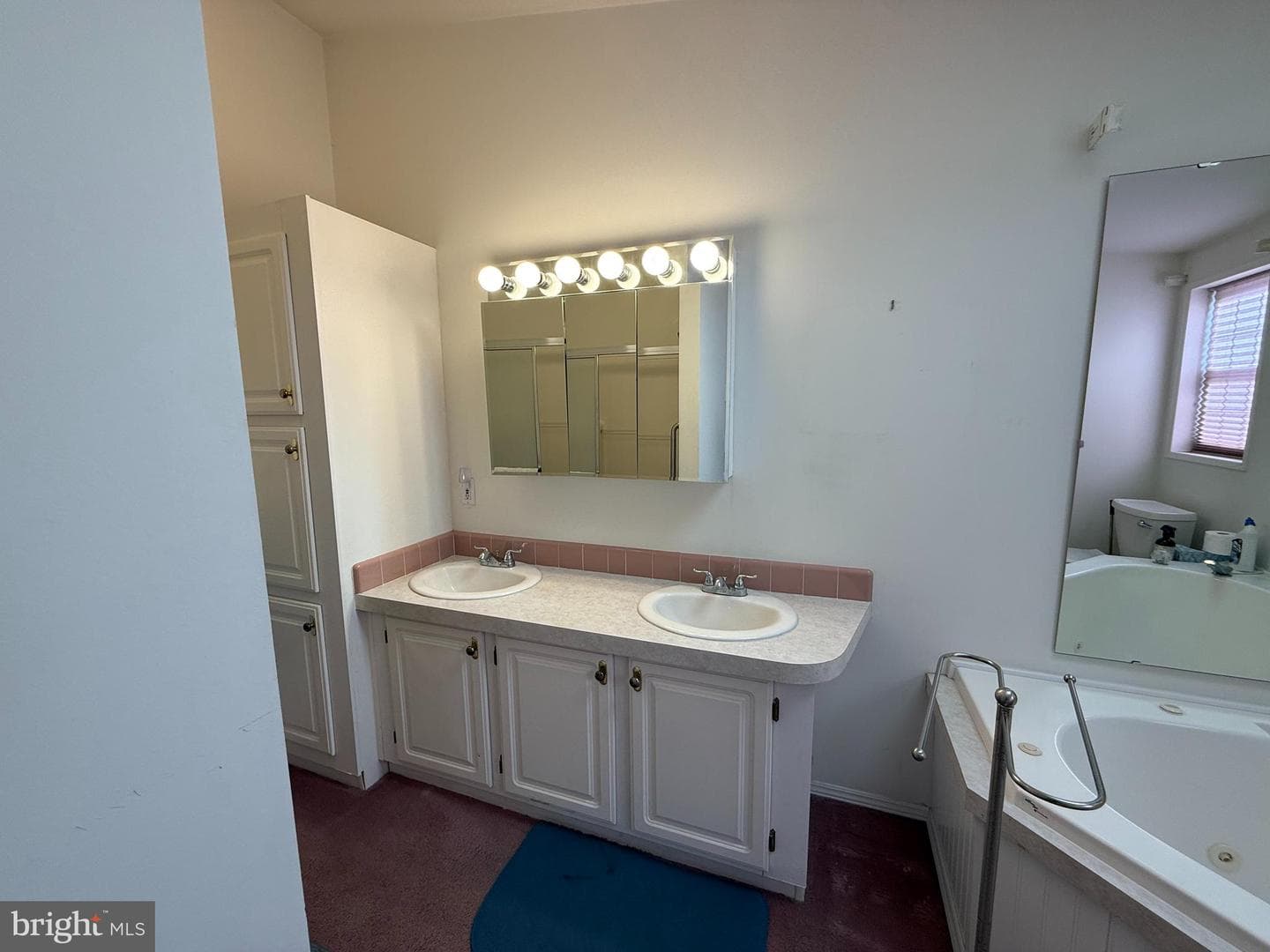 600 Mulberry Court photo 21