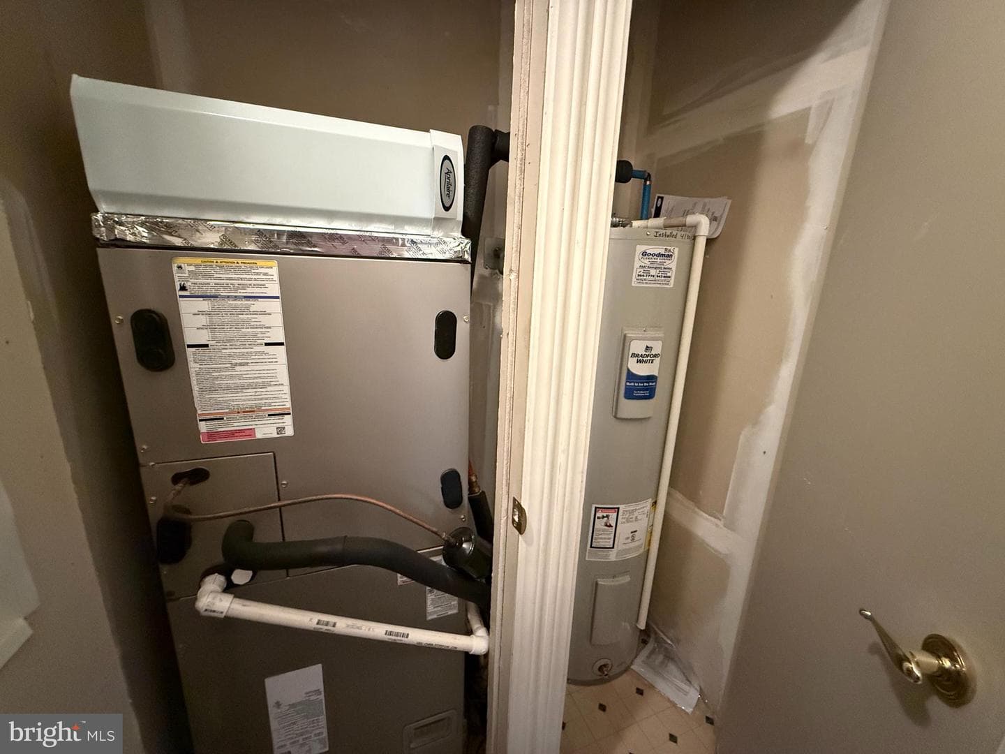 600 Mulberry Court photo 32