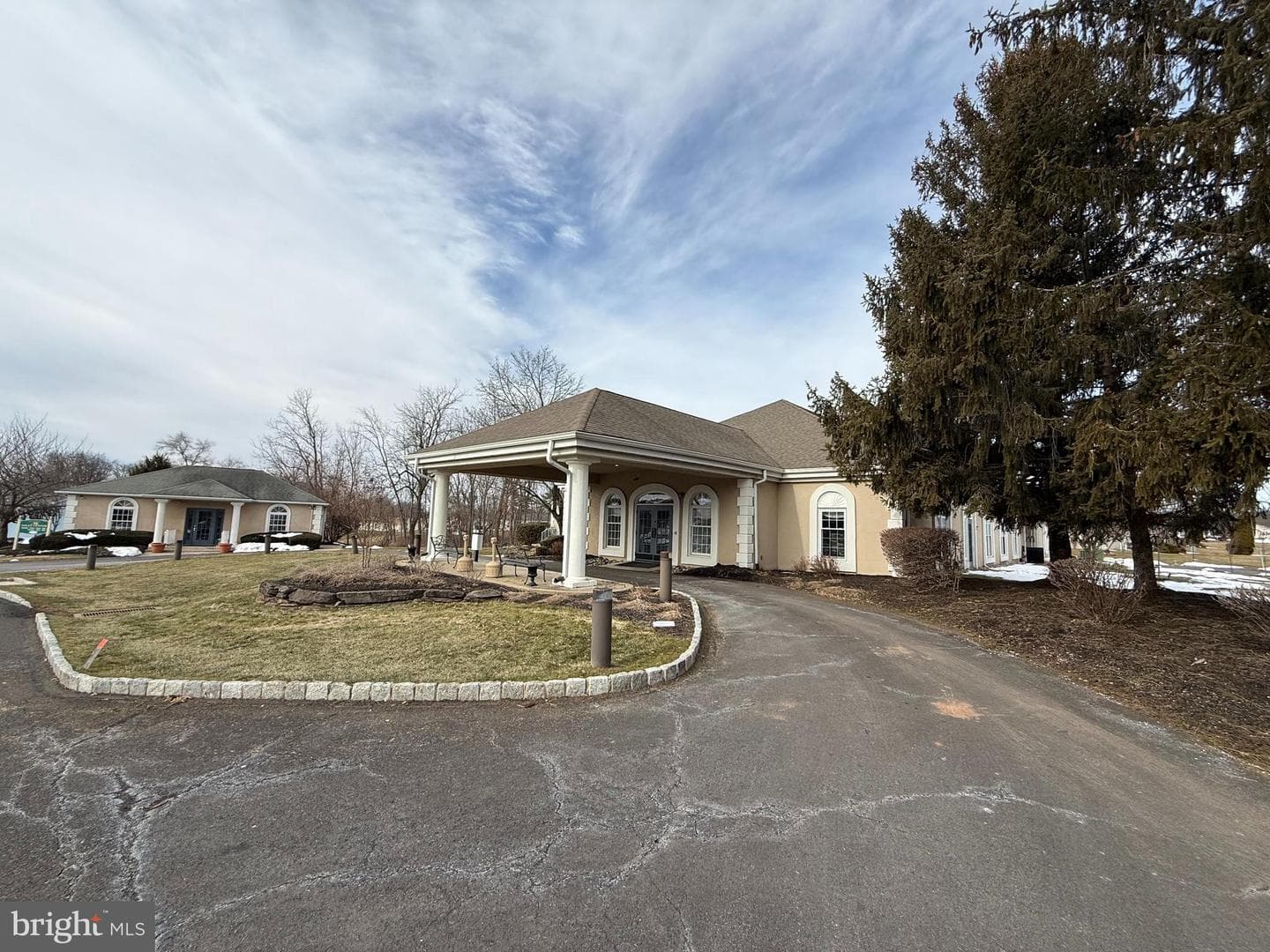 600 Mulberry Court photo 37