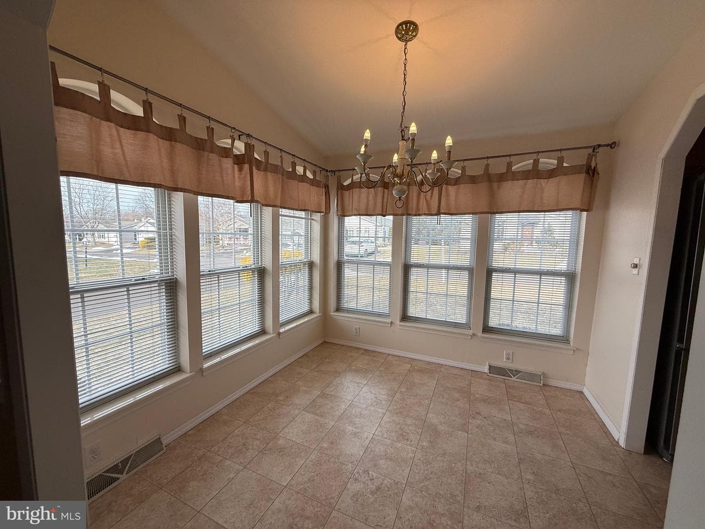 600 Mulberry Court photo 6