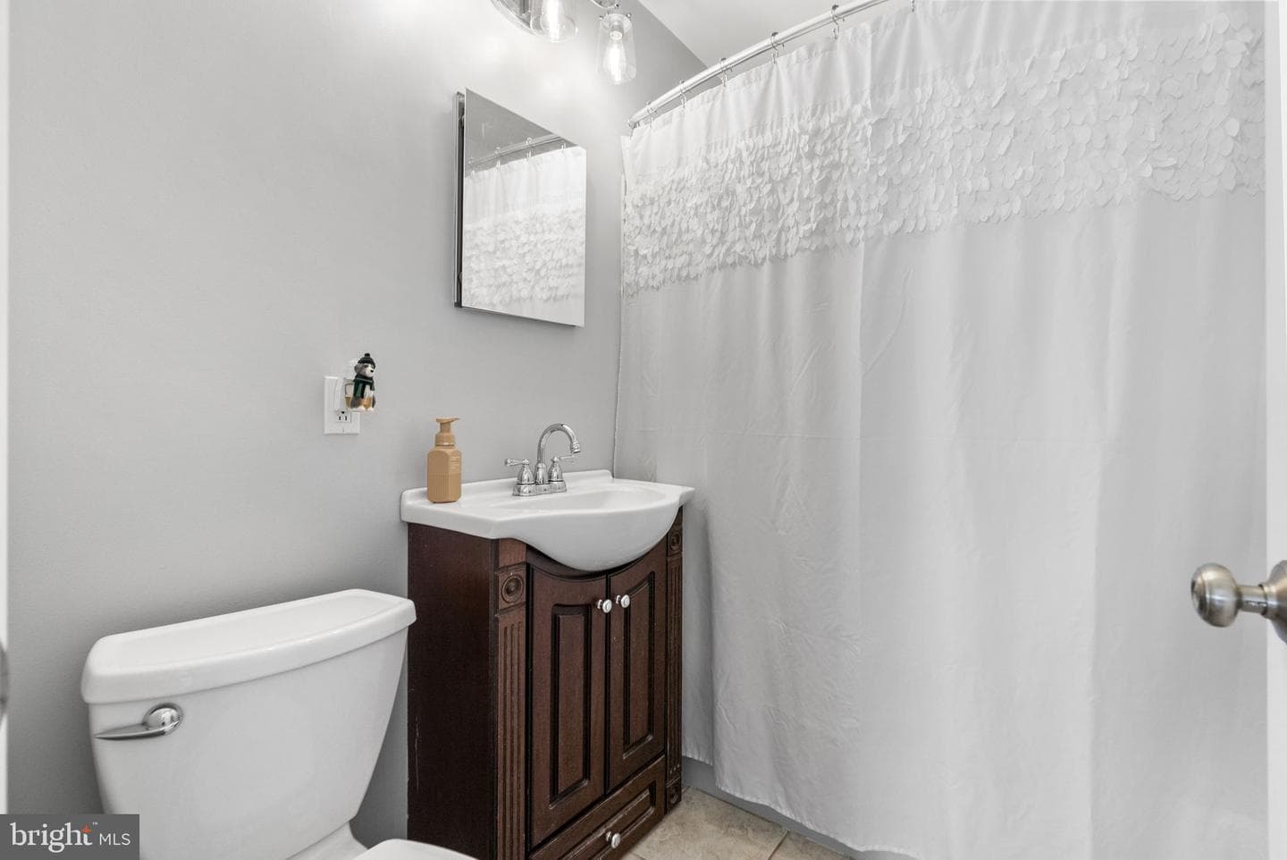 400 Clymer Avenue photo 17