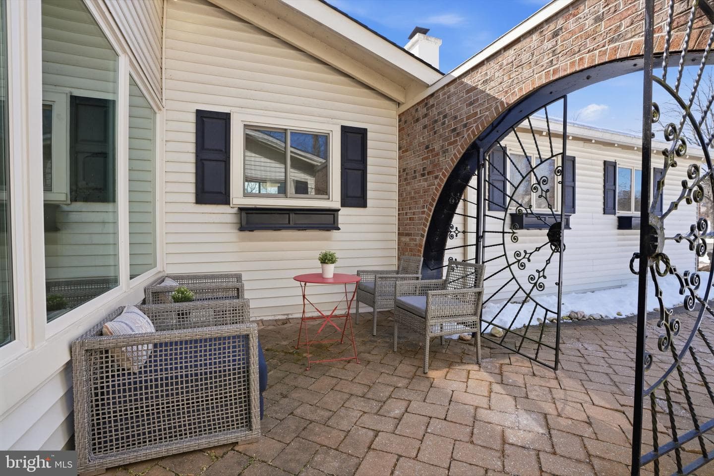 216 Bruce Road photo 2
