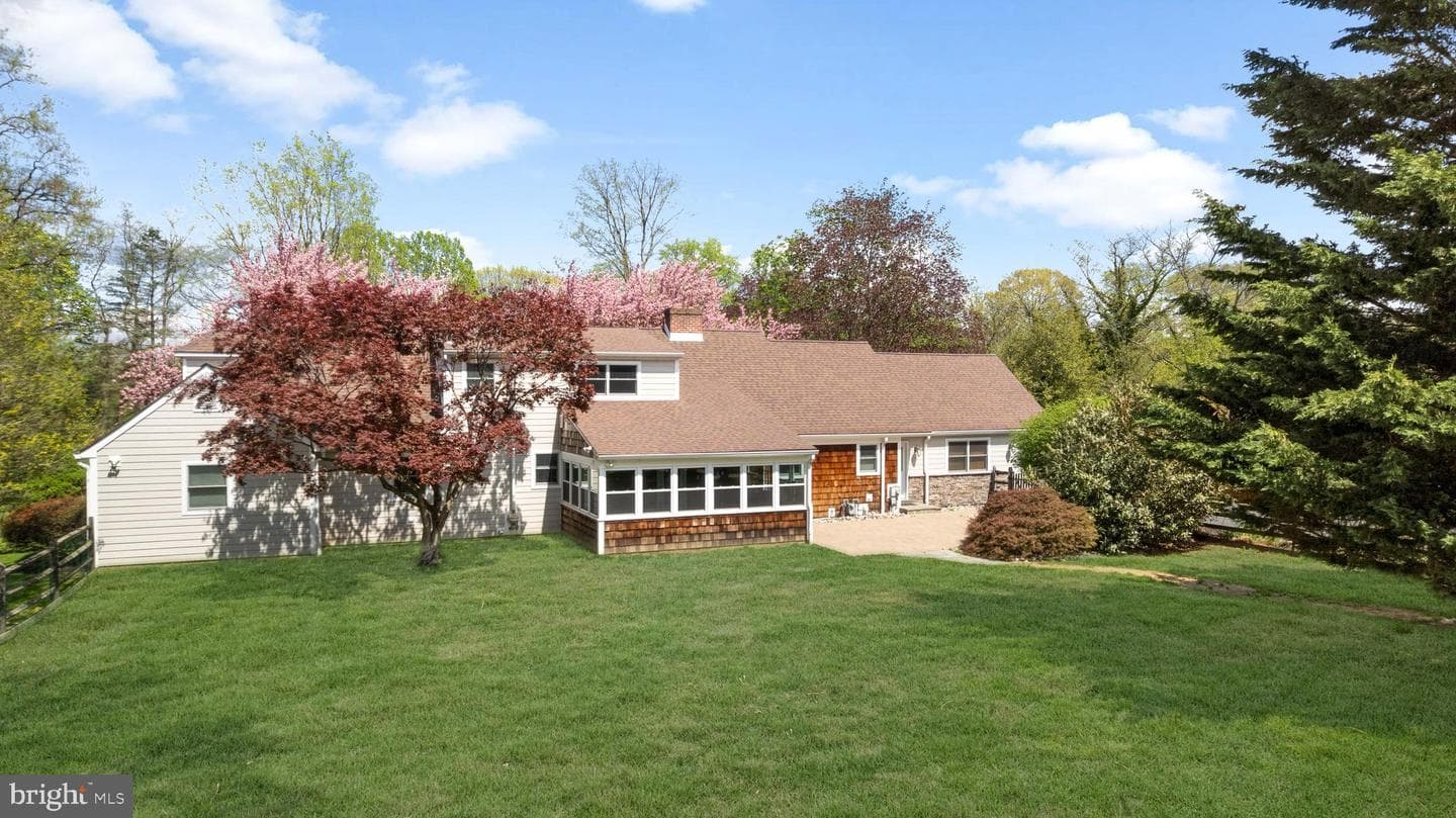 682 Whirlaway Drive photo 49