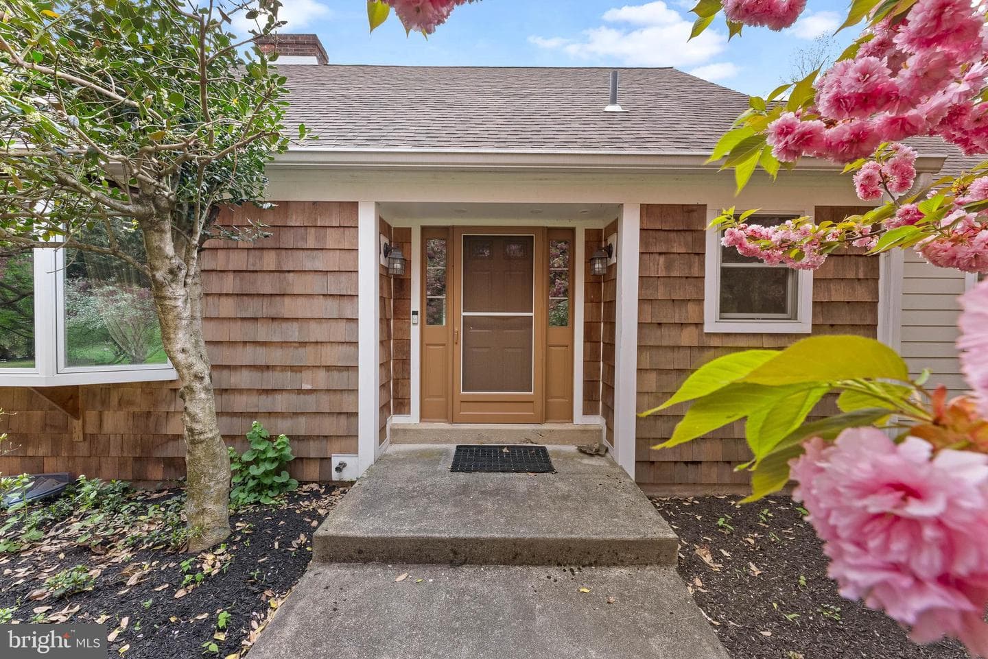 682 Whirlaway Drive photo 6