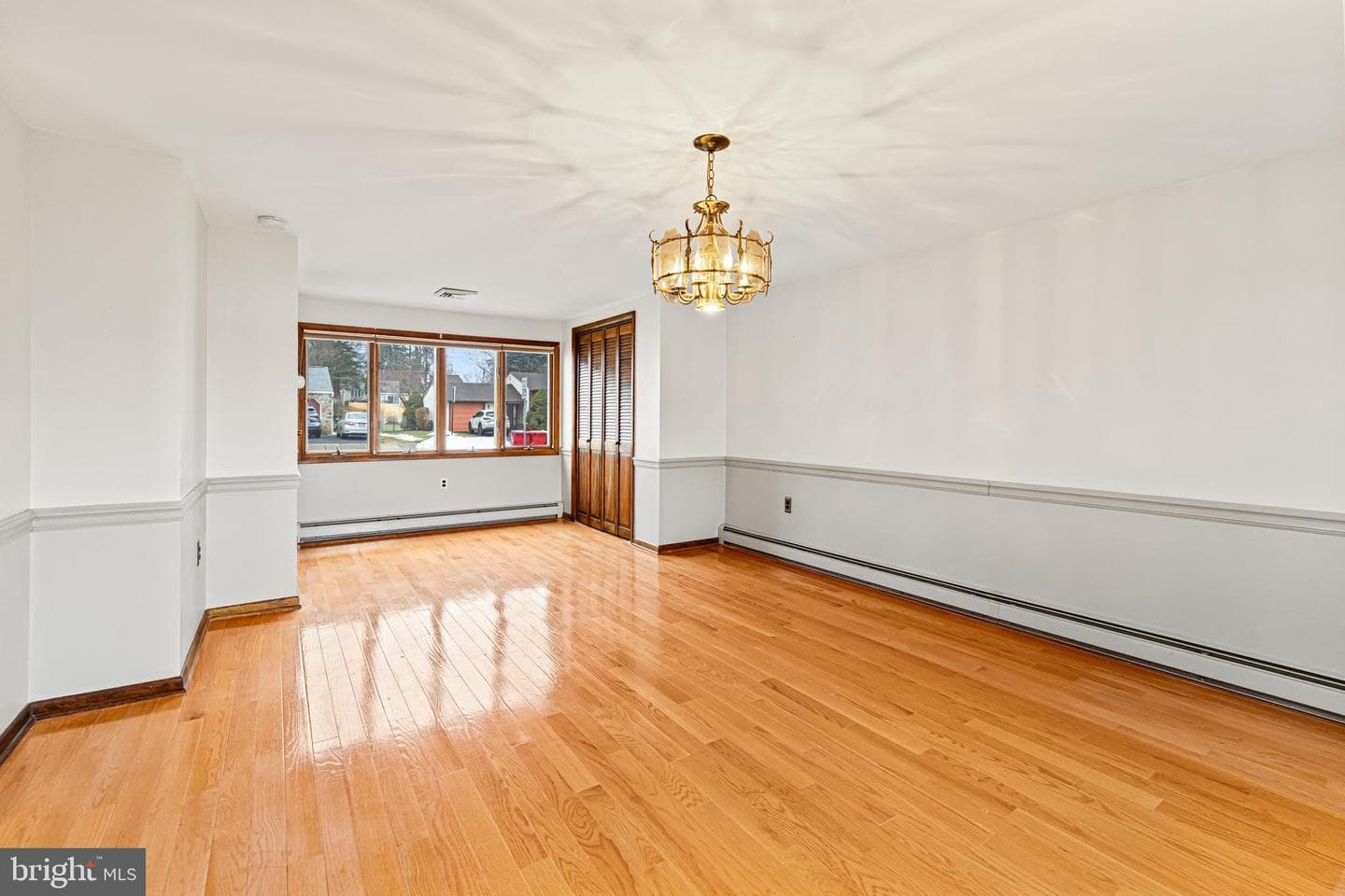 1413 Foster Road photo 10