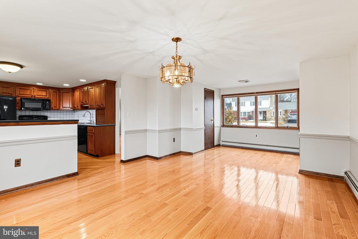 1413 Foster Road photo 11
