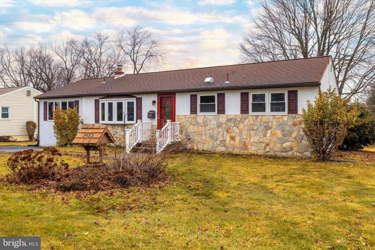 1413 Foster Road photo 3
