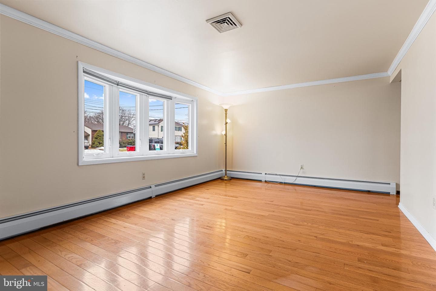 1413 Foster Road photo 5