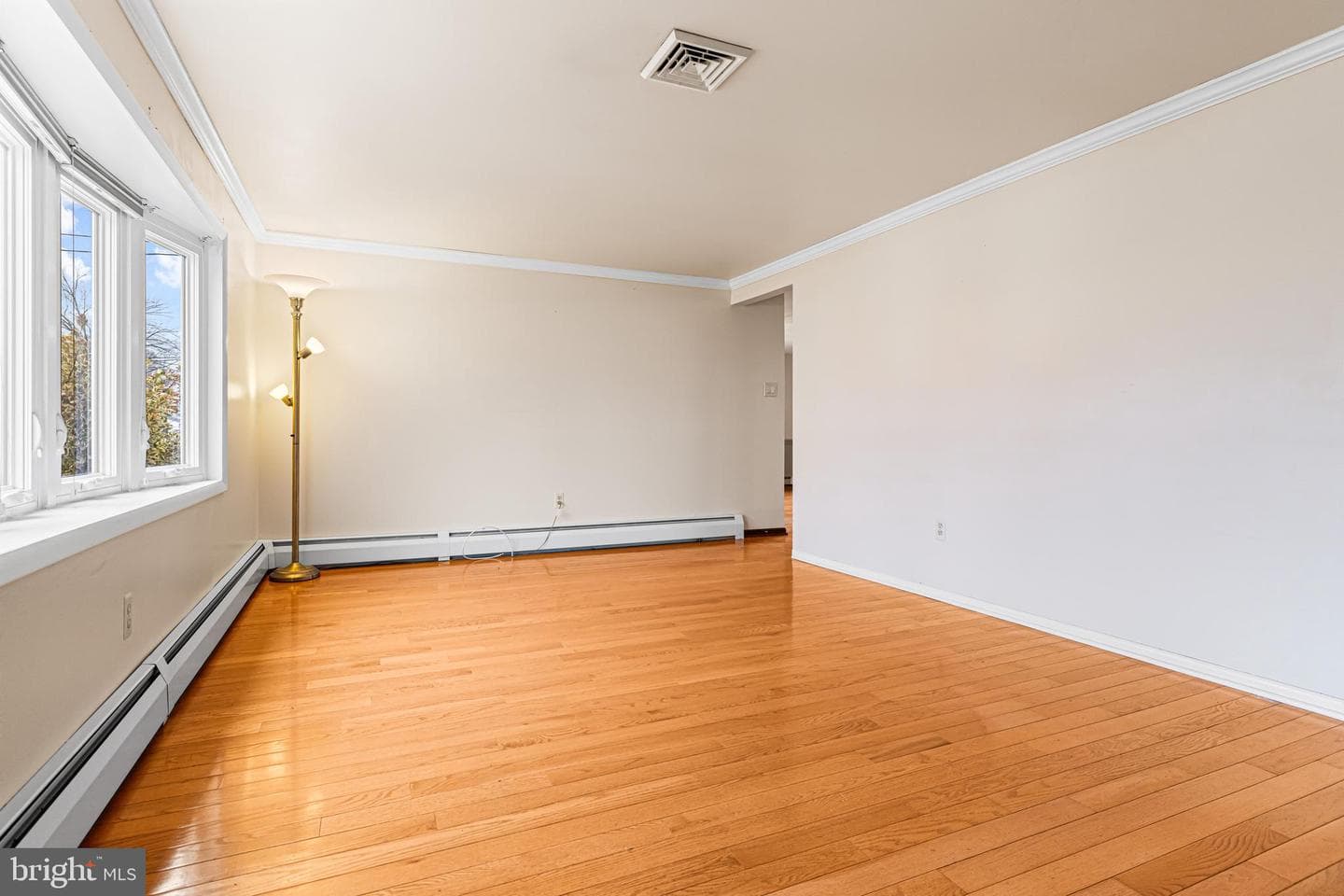 1413 Foster Road photo 6