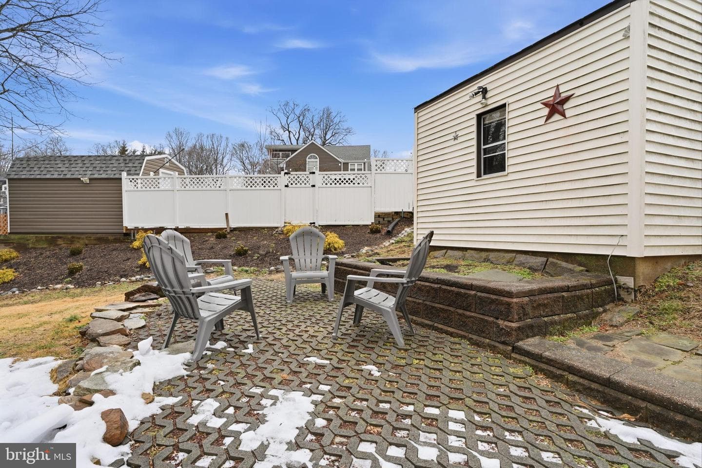 975 Woodvale Avenue photo 40