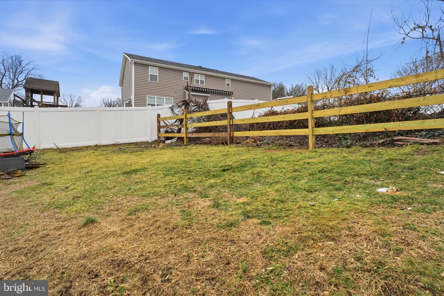 975 Woodvale Avenue photo 42