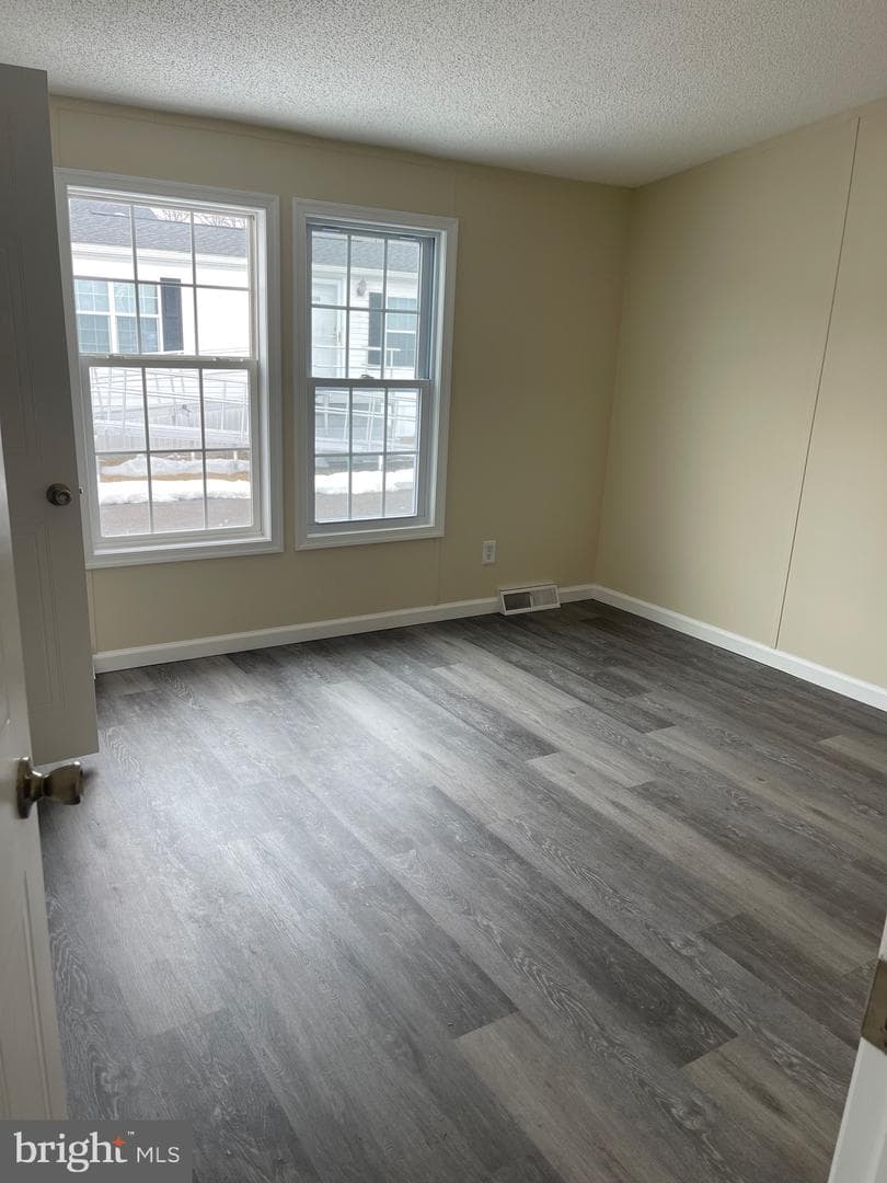 3249 Rose Avenue photo 10