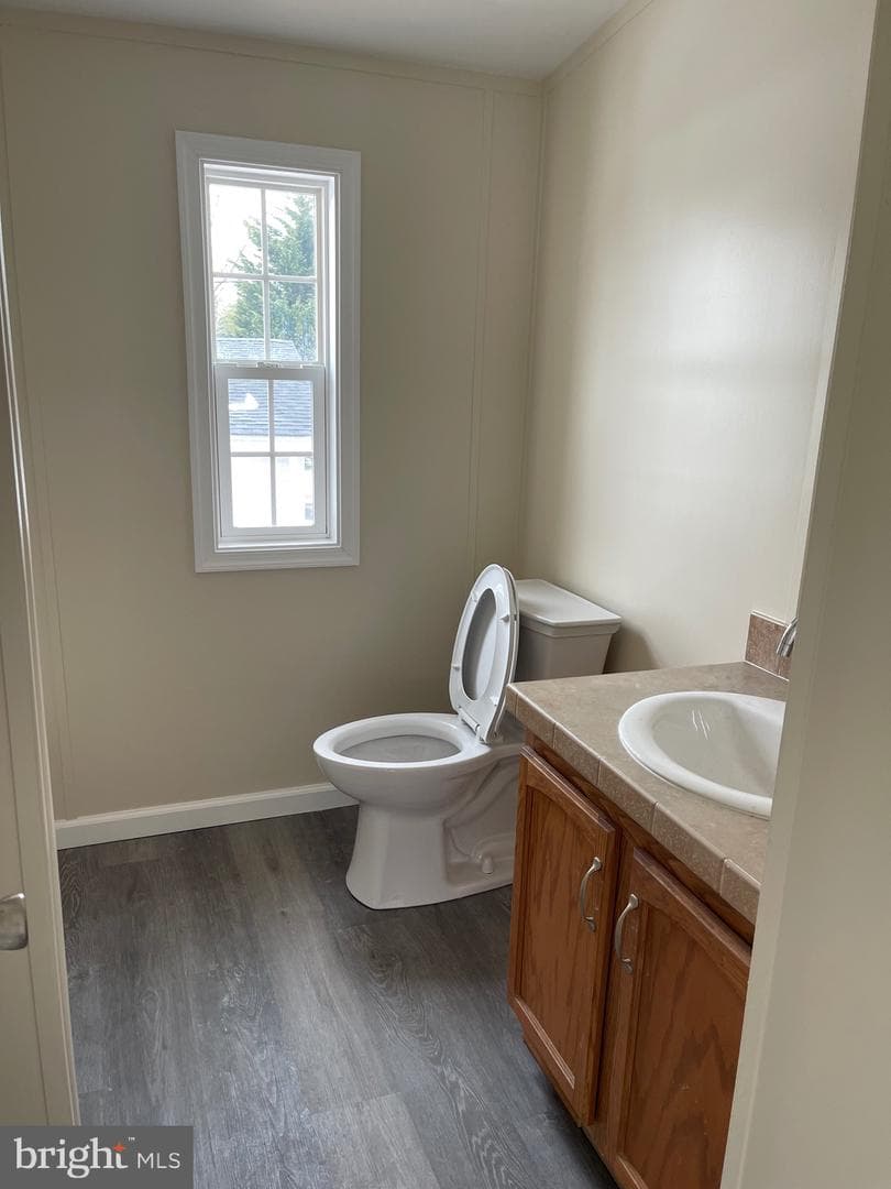 3249 Rose Avenue photo 9