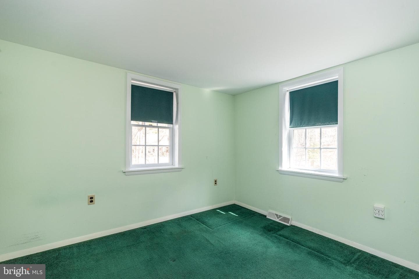 2361 Turk Road N photo 13
