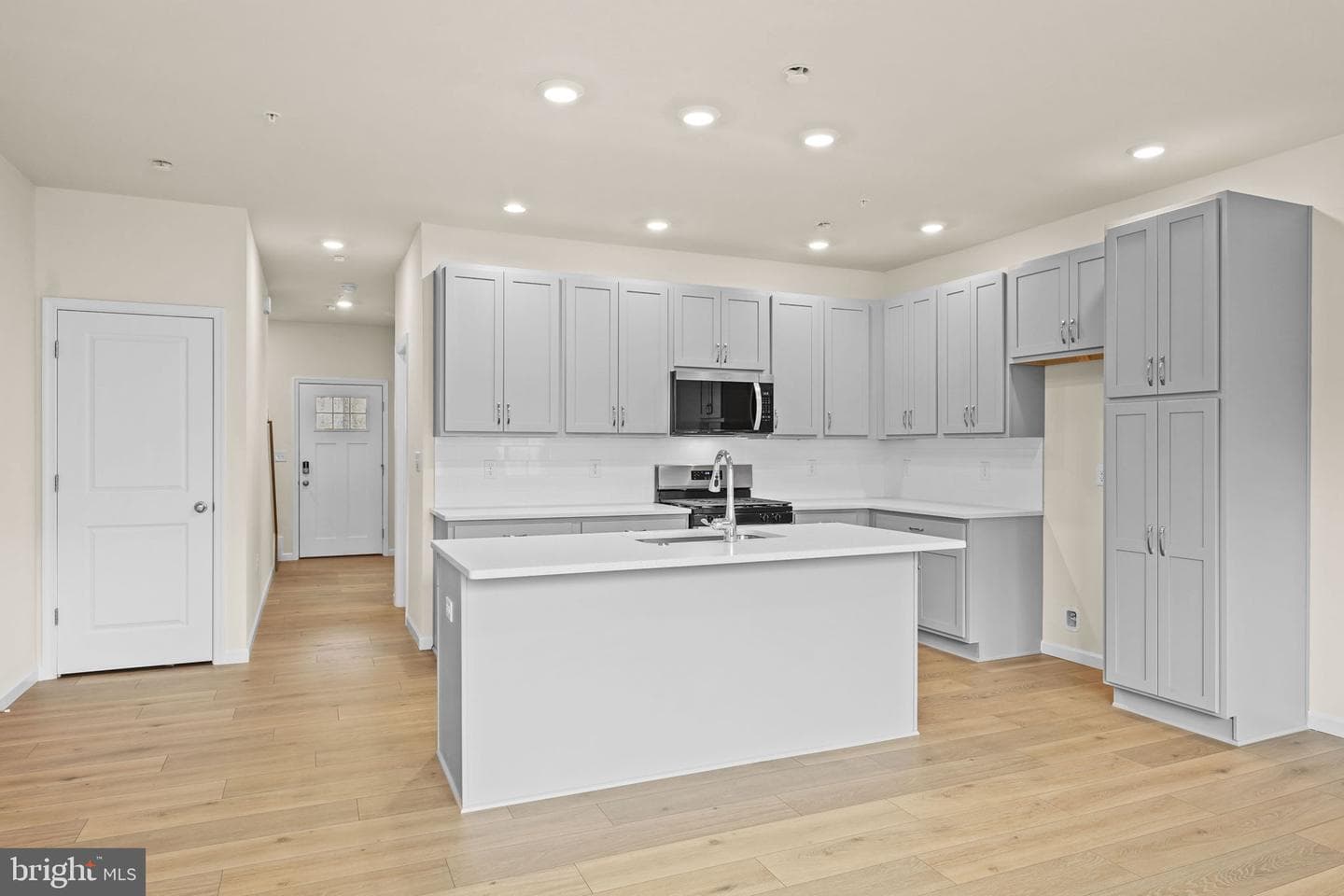 40 N Eighth Street photo 6