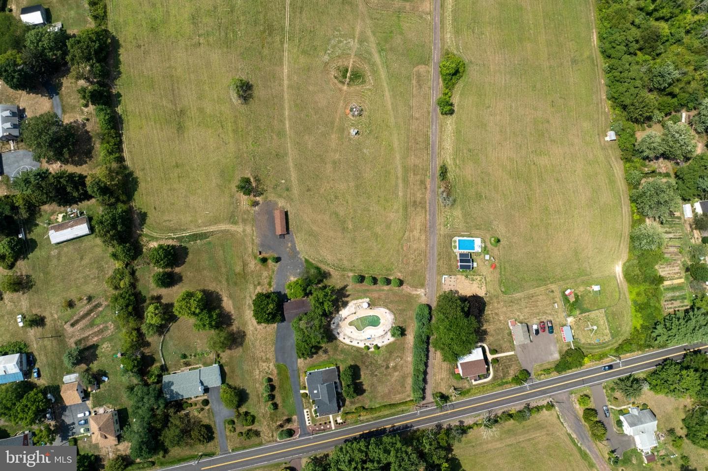 1202 Hilltown Pike photo 17