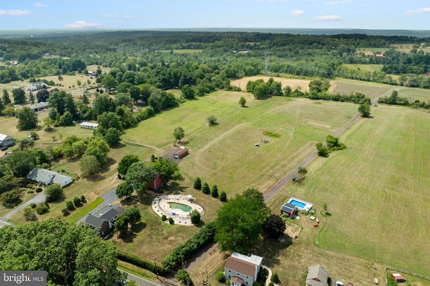 1202 Hilltown Pike photo 2