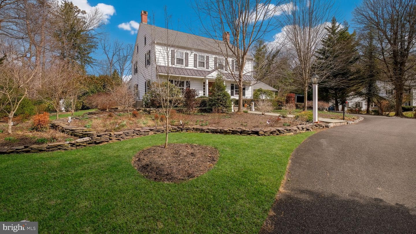 563 Pebble Hill Rd photo 10